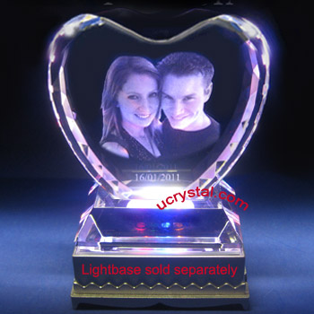 laser etched photo crystal facet heart with base