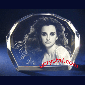 Clamshell laser engraved 3d photo crystal
